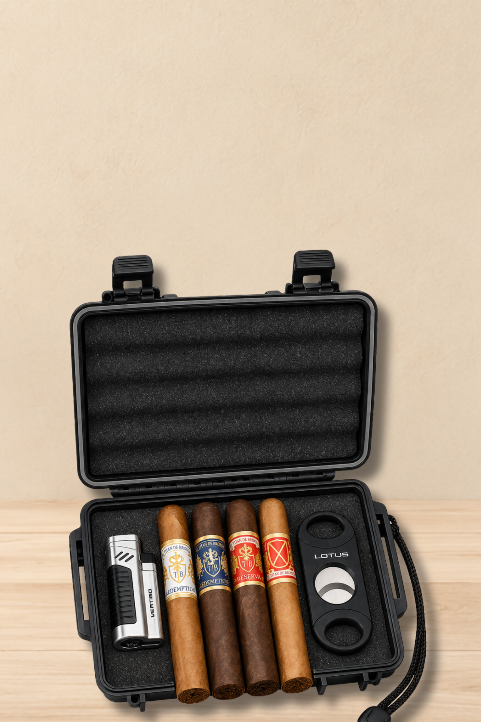 El Titan de Bronze Cigar + Accessories Gift Set