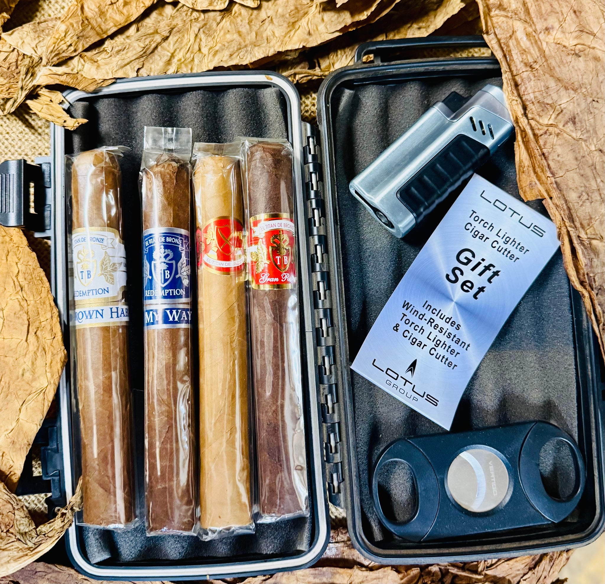 HOLIDAY TORO GIFT SET